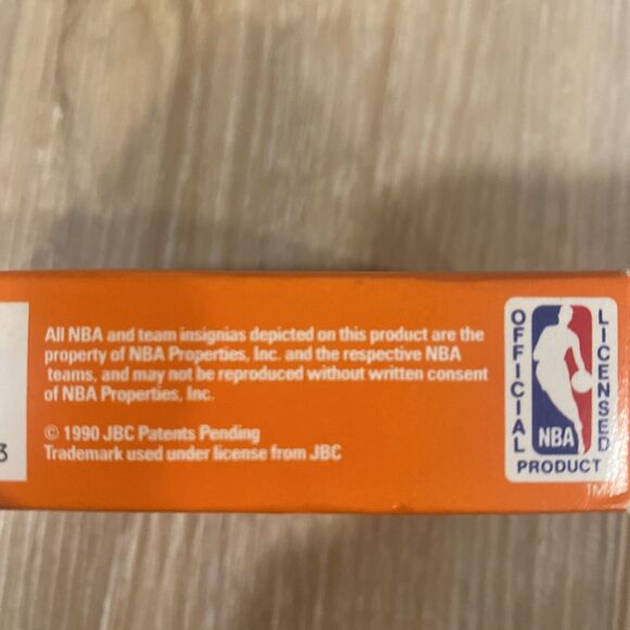 NBA Hoops Collect A Books Series I - 12 Mini Books - Box 3 Orange - Picture 4 of 8